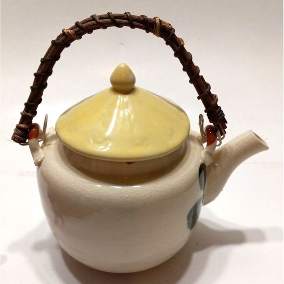 Vintage Stoneware Tea Pot Bamboo Handle Japan Blue Flowers Green Leaves - Picture 10 of 11